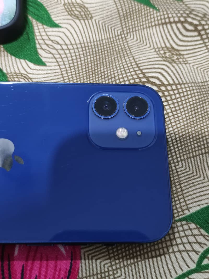 Apple iPhone 12 8