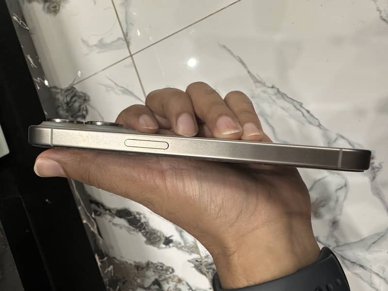 Apple iPhone 15 Pro 5