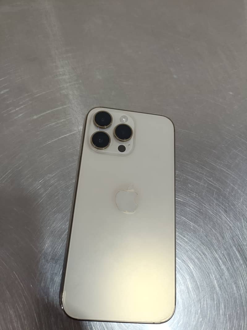 Apple iPhone 14 Pro Max 1