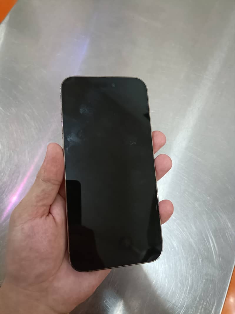 Apple iPhone 14 Pro Max 3