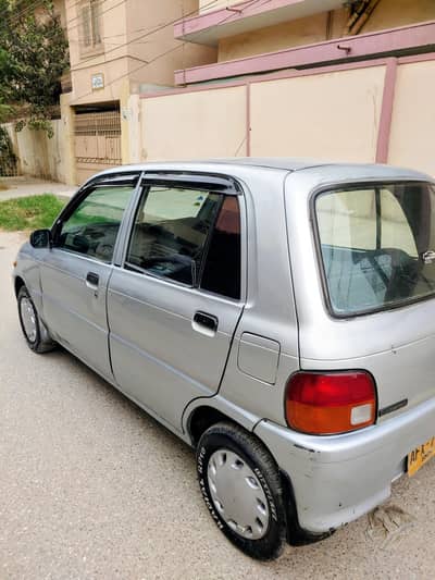 Daihatsu Cuore 2004