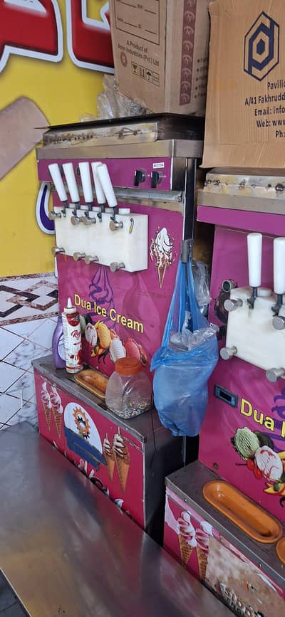 ice cream machinhe 2 just like a new not used