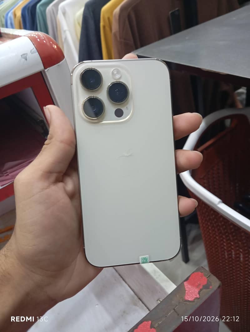 Apple iPhone 14 Pro 1