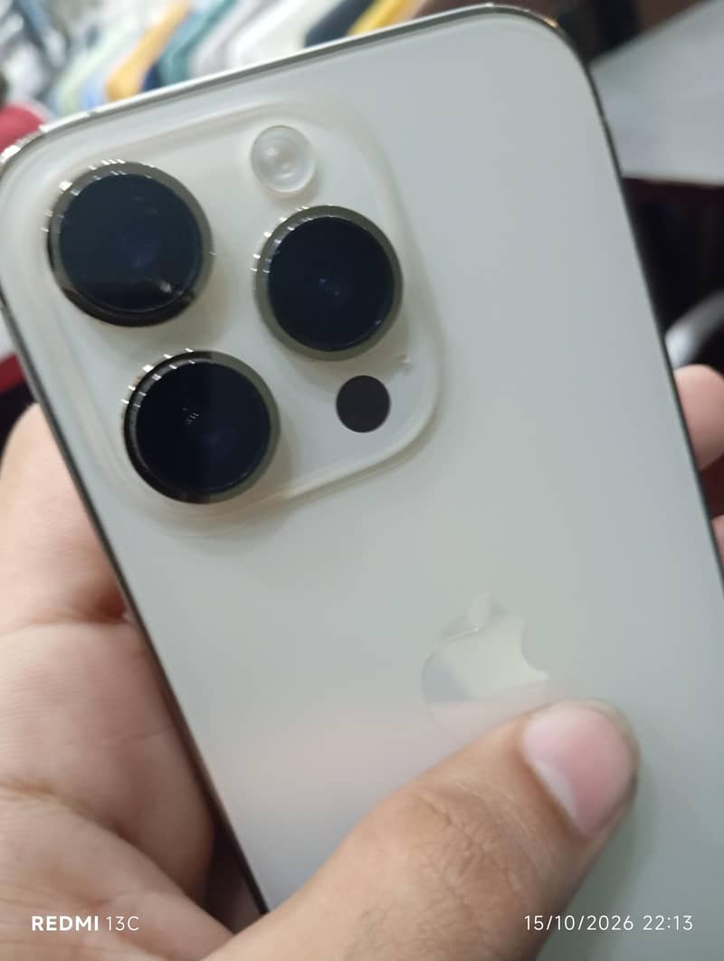 Apple iPhone 14 Pro 2
