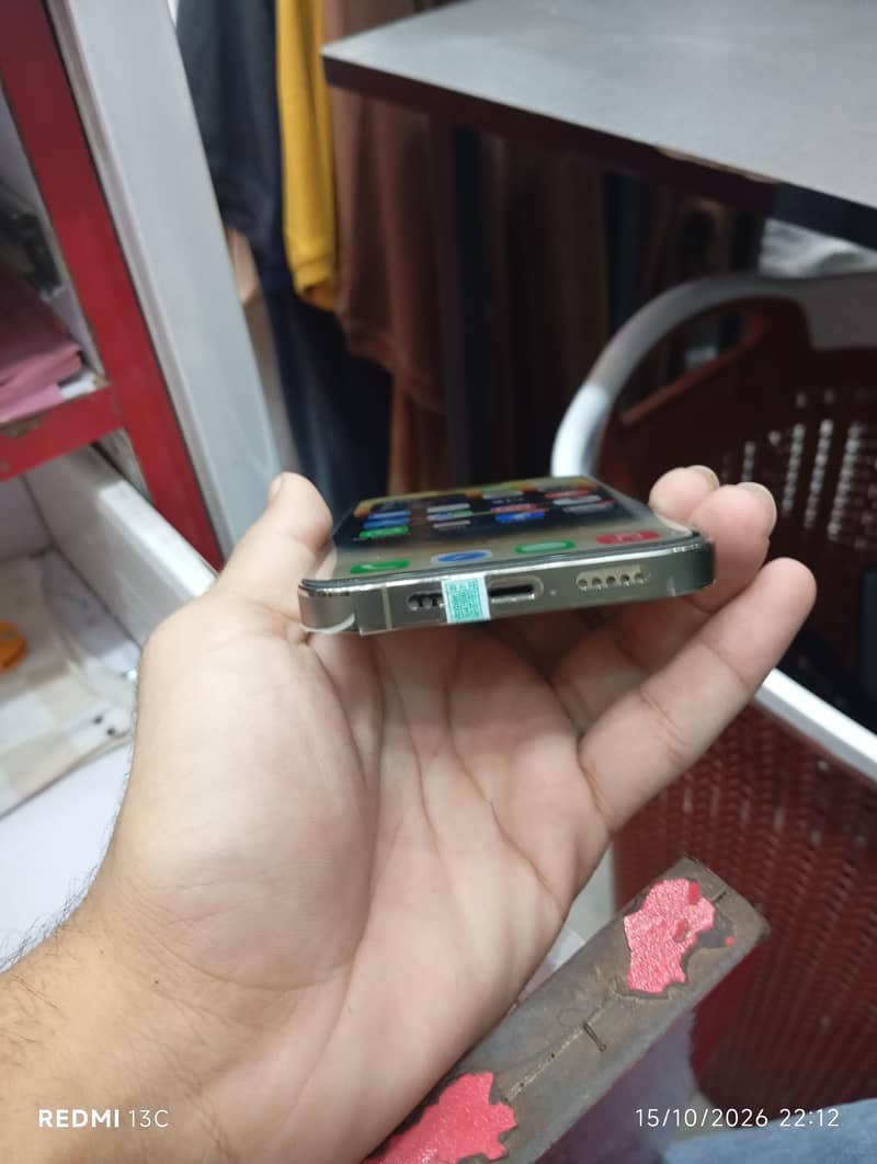 Apple iPhone 14 Pro 6