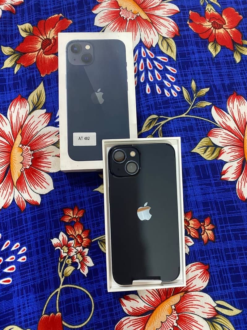 Apple iPhone 13 6
