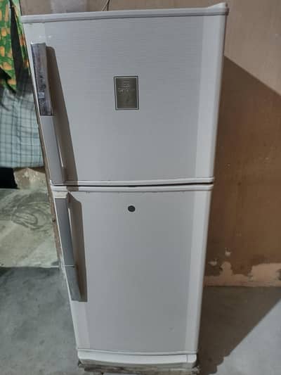 dawlance fridge