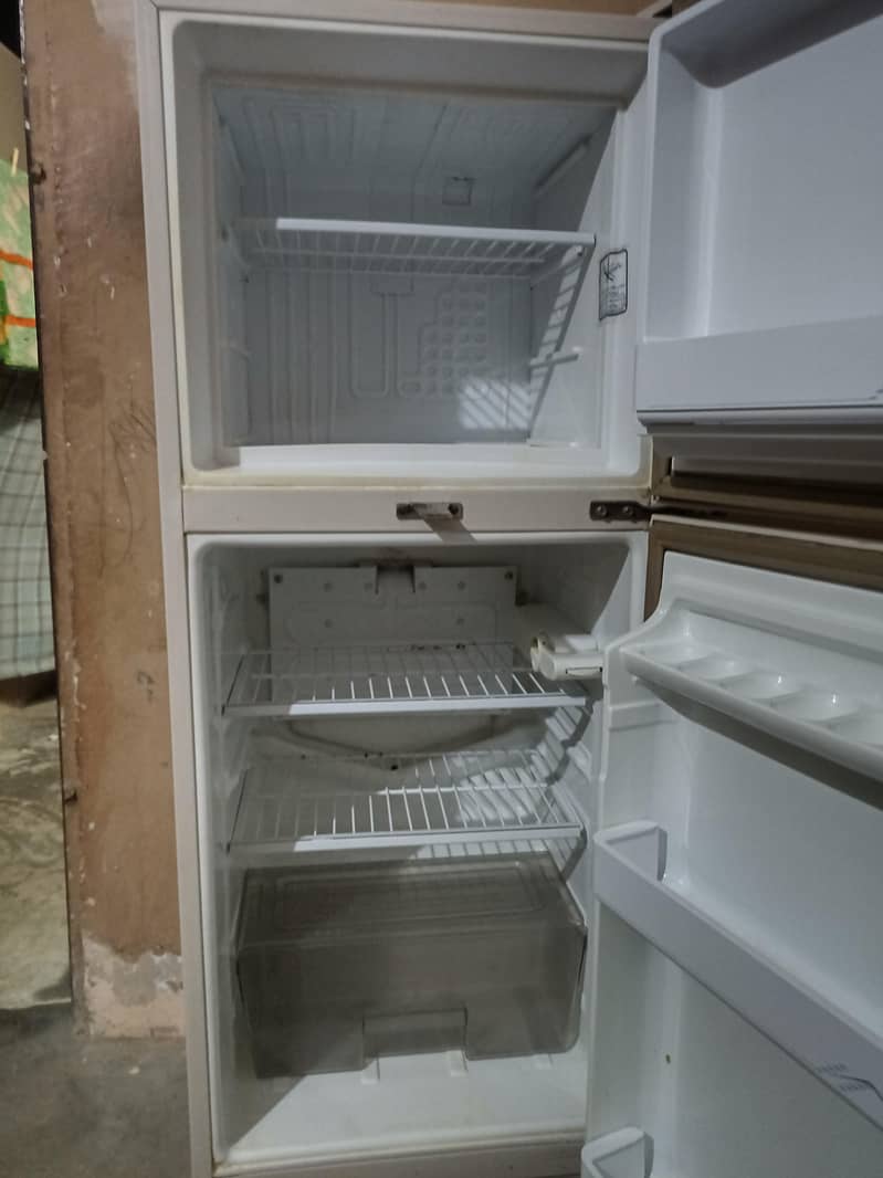 dawlance fridge 6