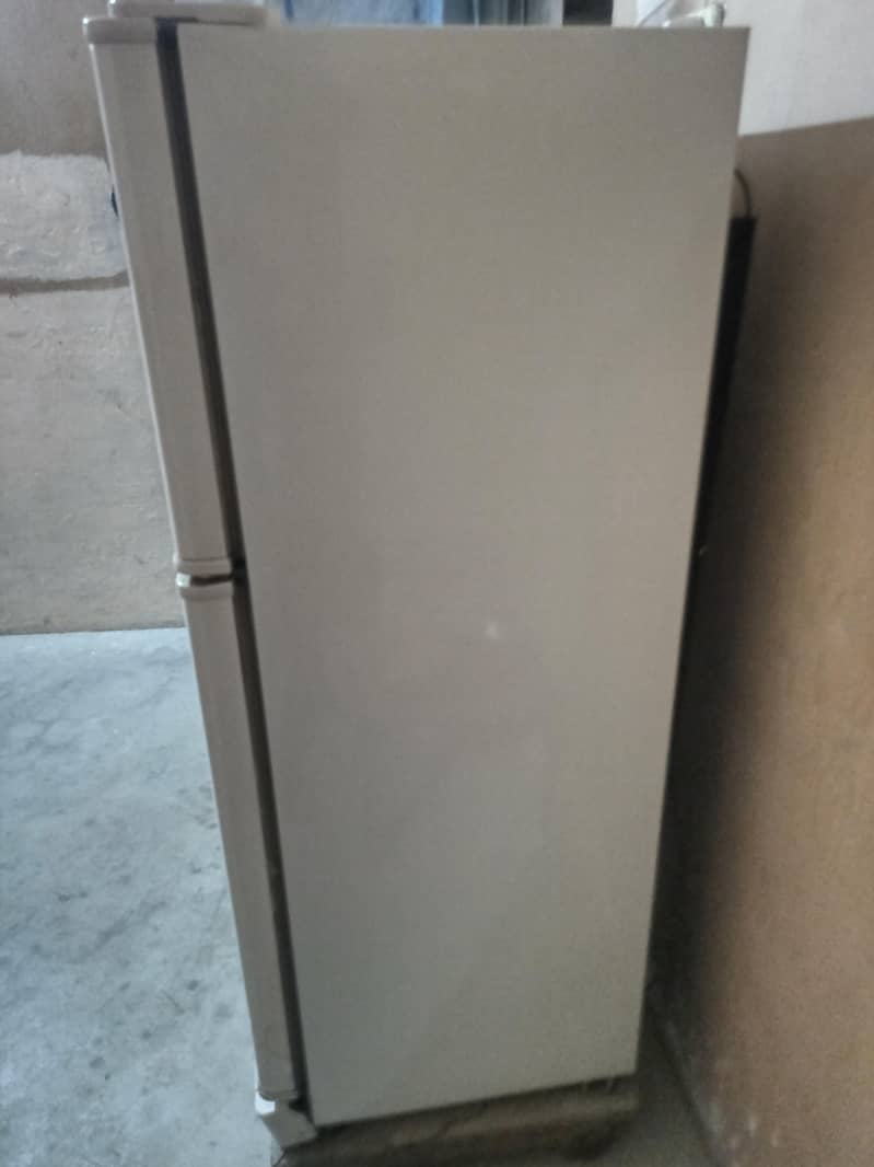 dawlance fridge 7