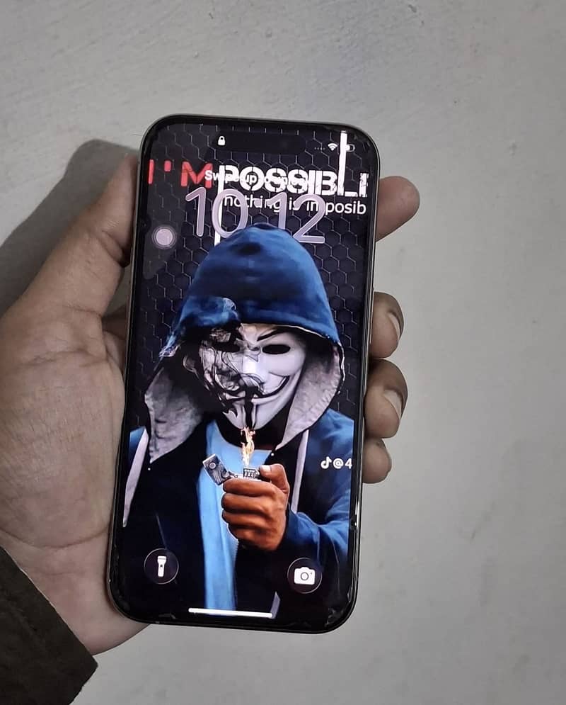 Apple iPhone 15 Pro 4