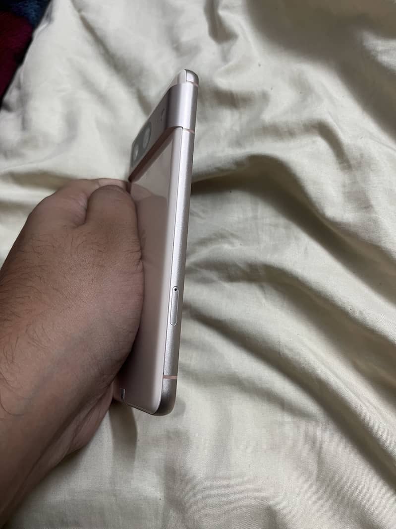 Google Pixel 8 2