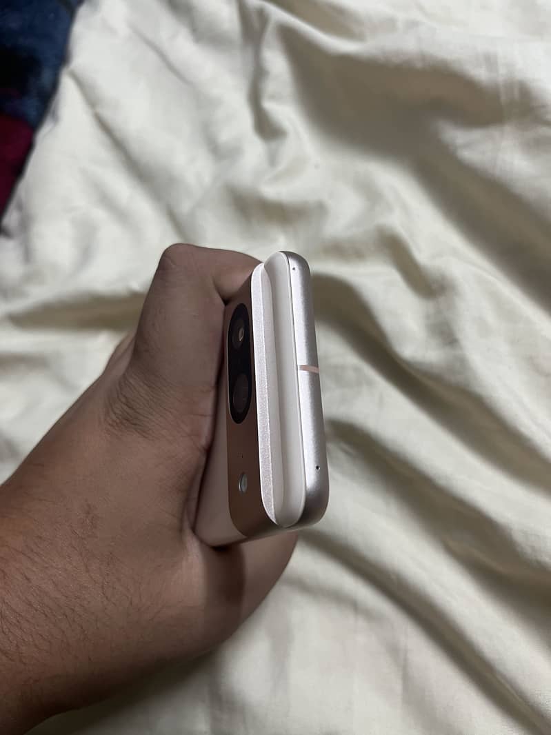 Google Pixel 8 3