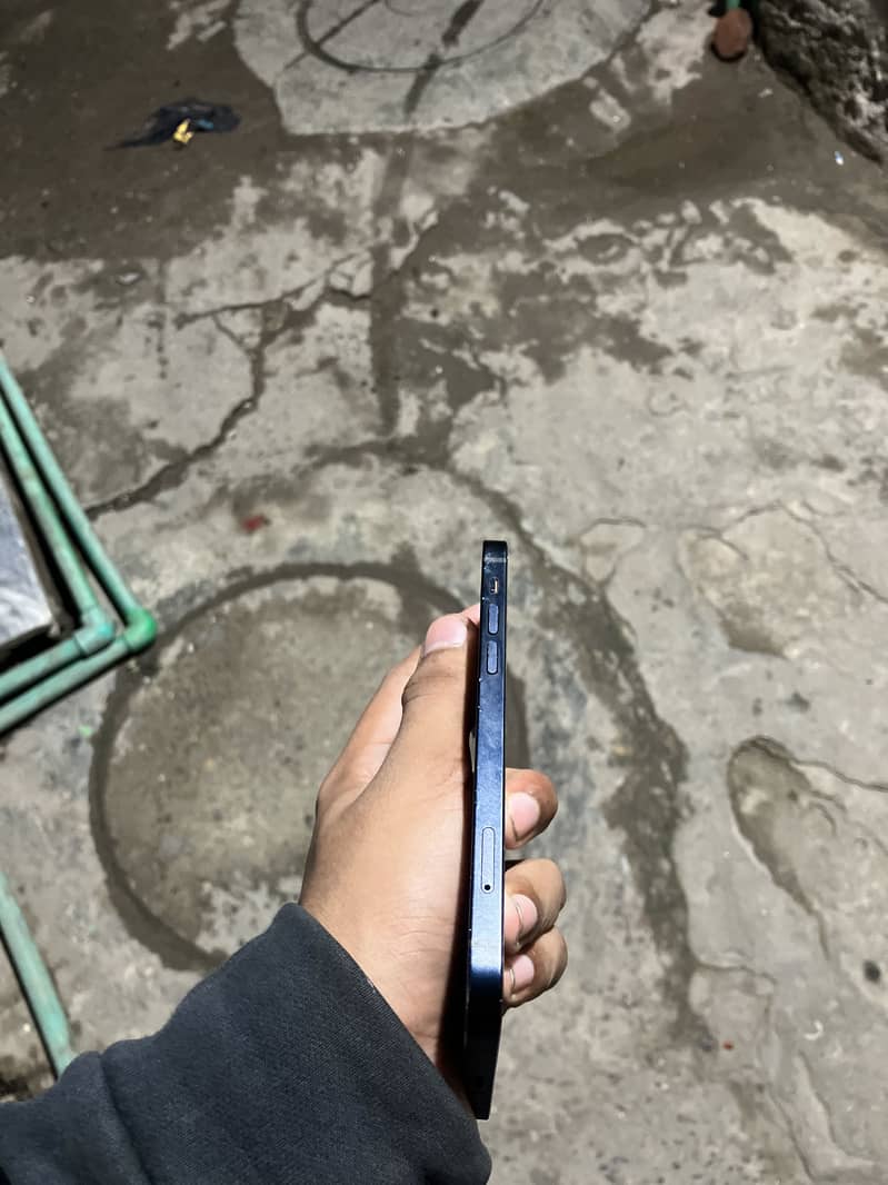 iPhone 12 Jv 3