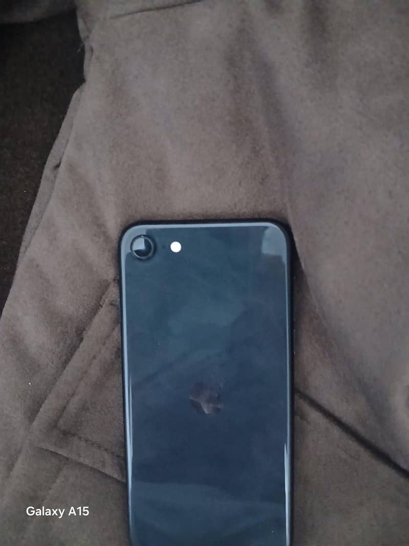 Apple iPhone SE 0