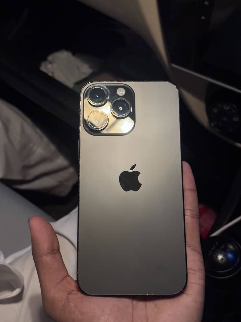 Iphone 14 pro max 0