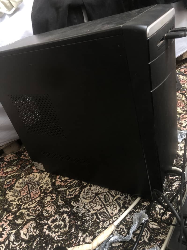 ASUS Desktop PC 4
