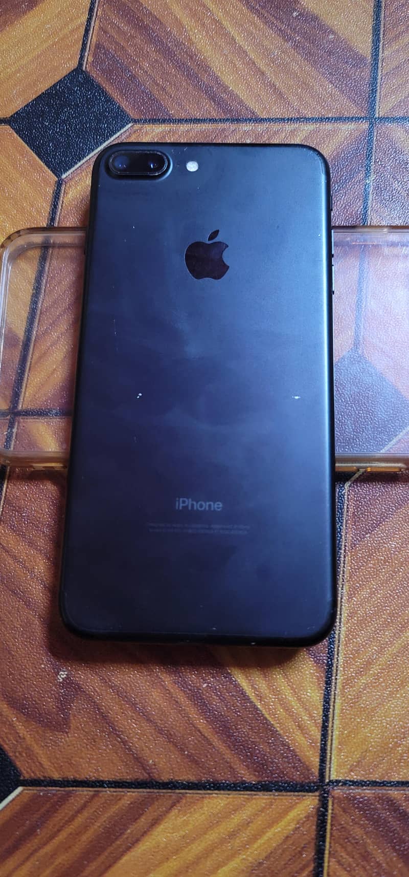Apple iPhone 7 Plus 1