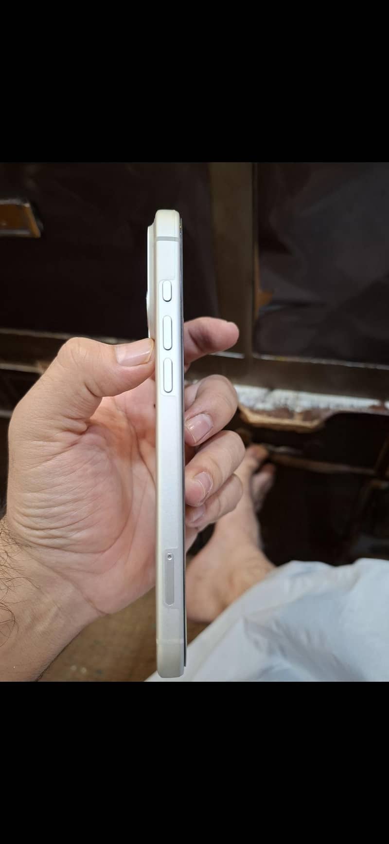 Apple iPhone 17 Pro Max 4