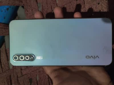 Vivo S1