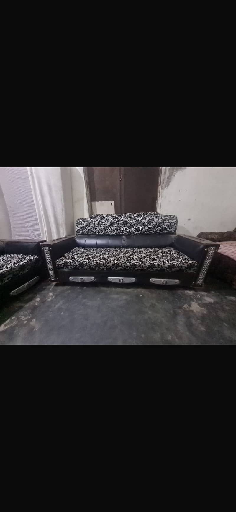 6seater sofa set 0
