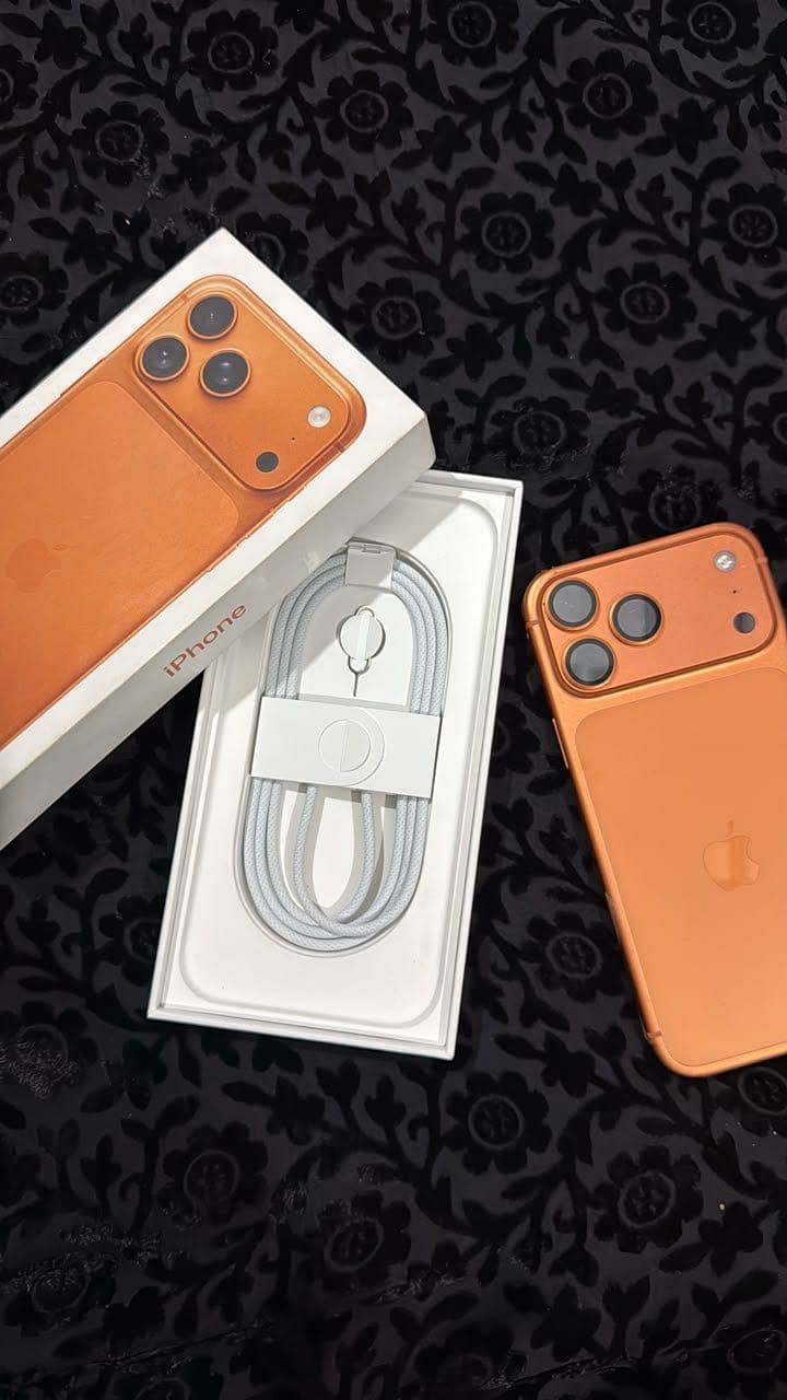 Apple iPhone 17 Pro Max 0