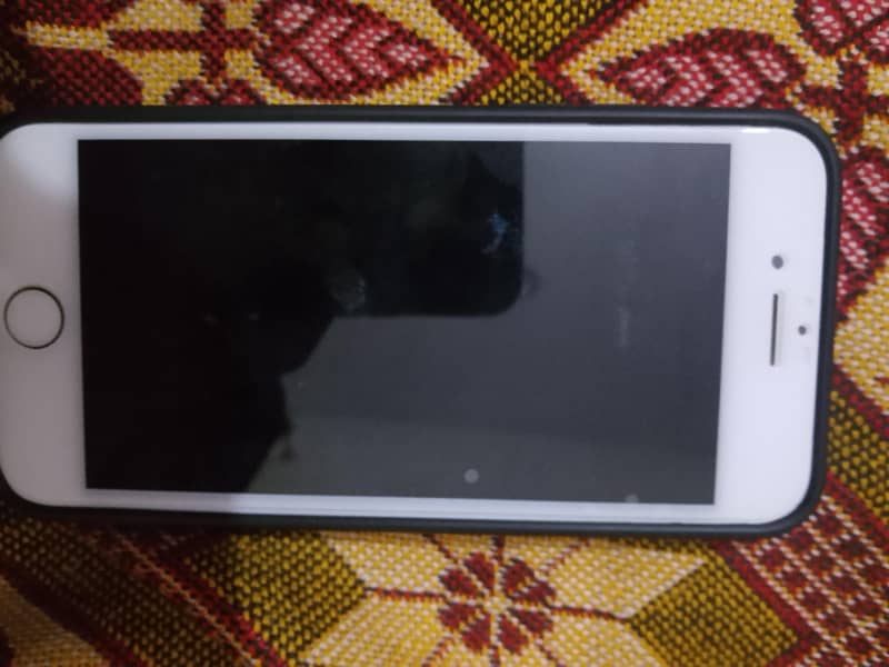 Apple iPhone 7 3