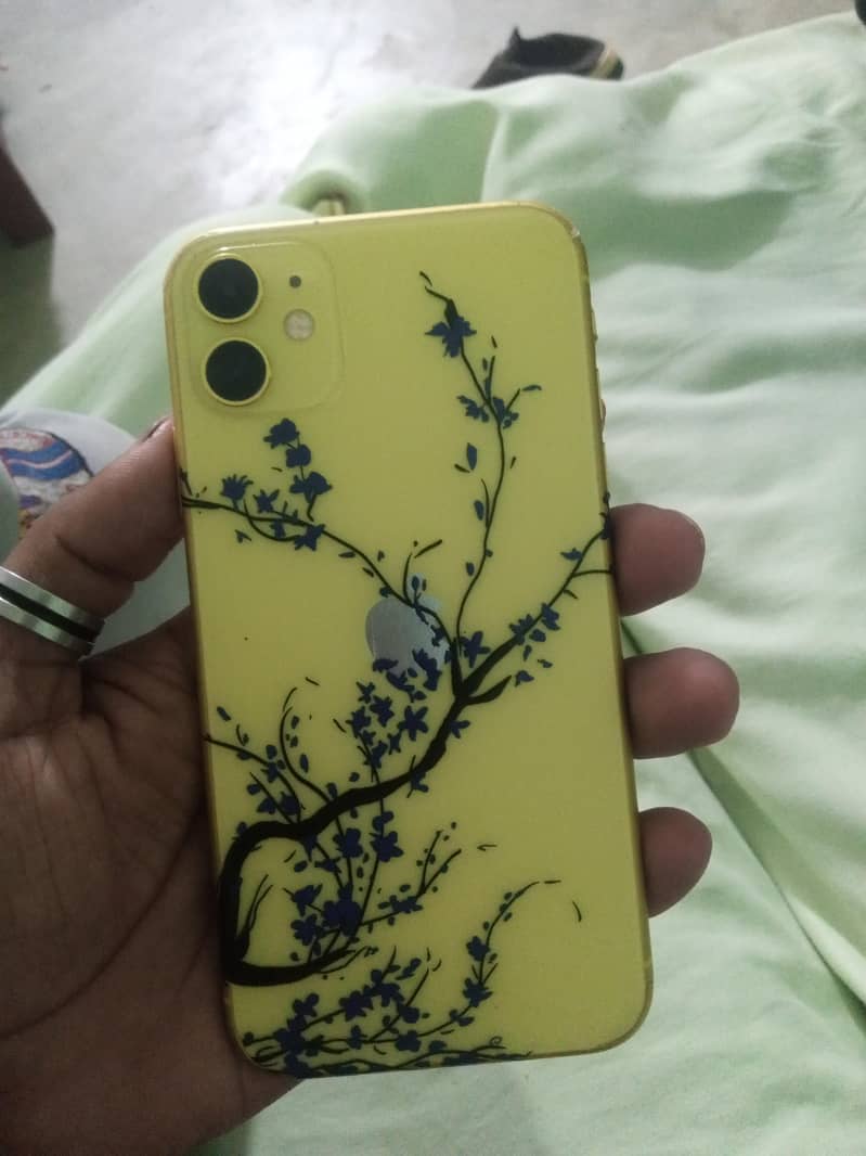 Apple iPhone 11 0