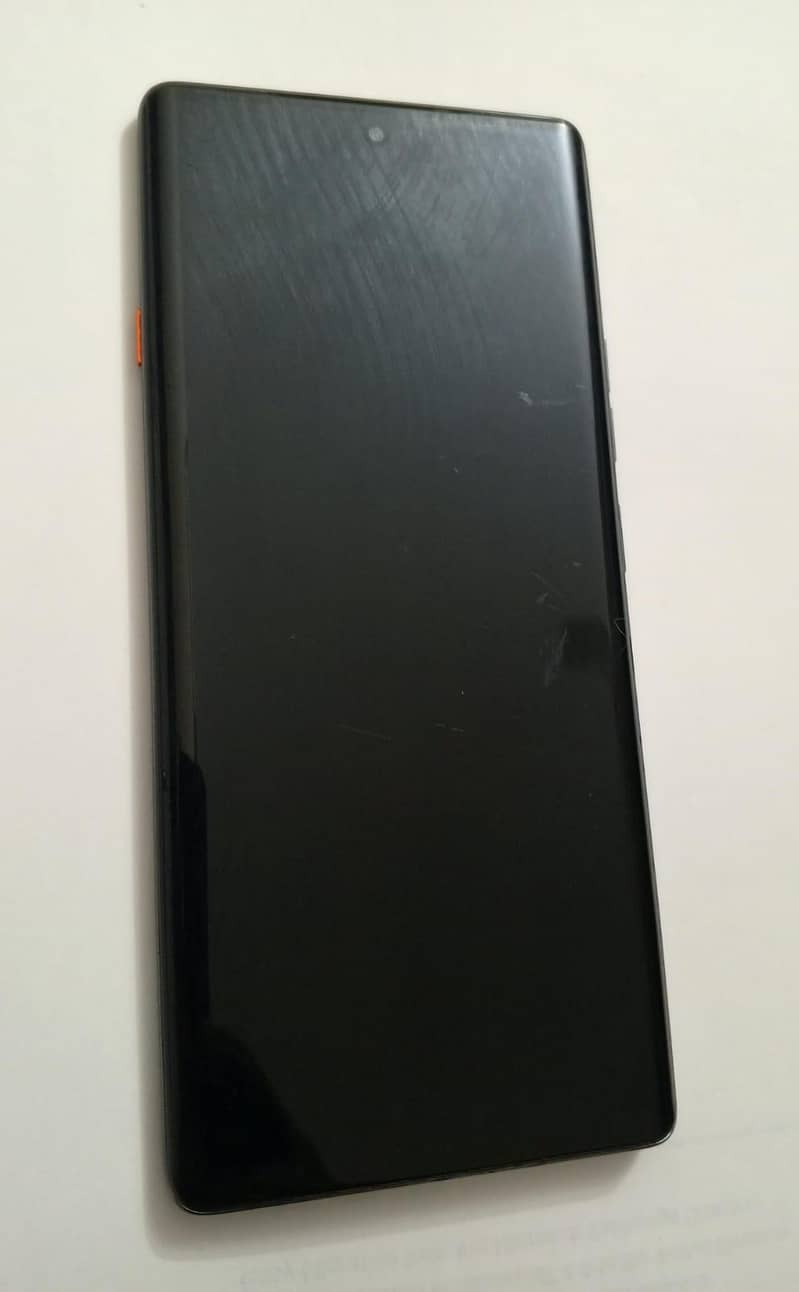 Tecno CAMON 40 Pro 1