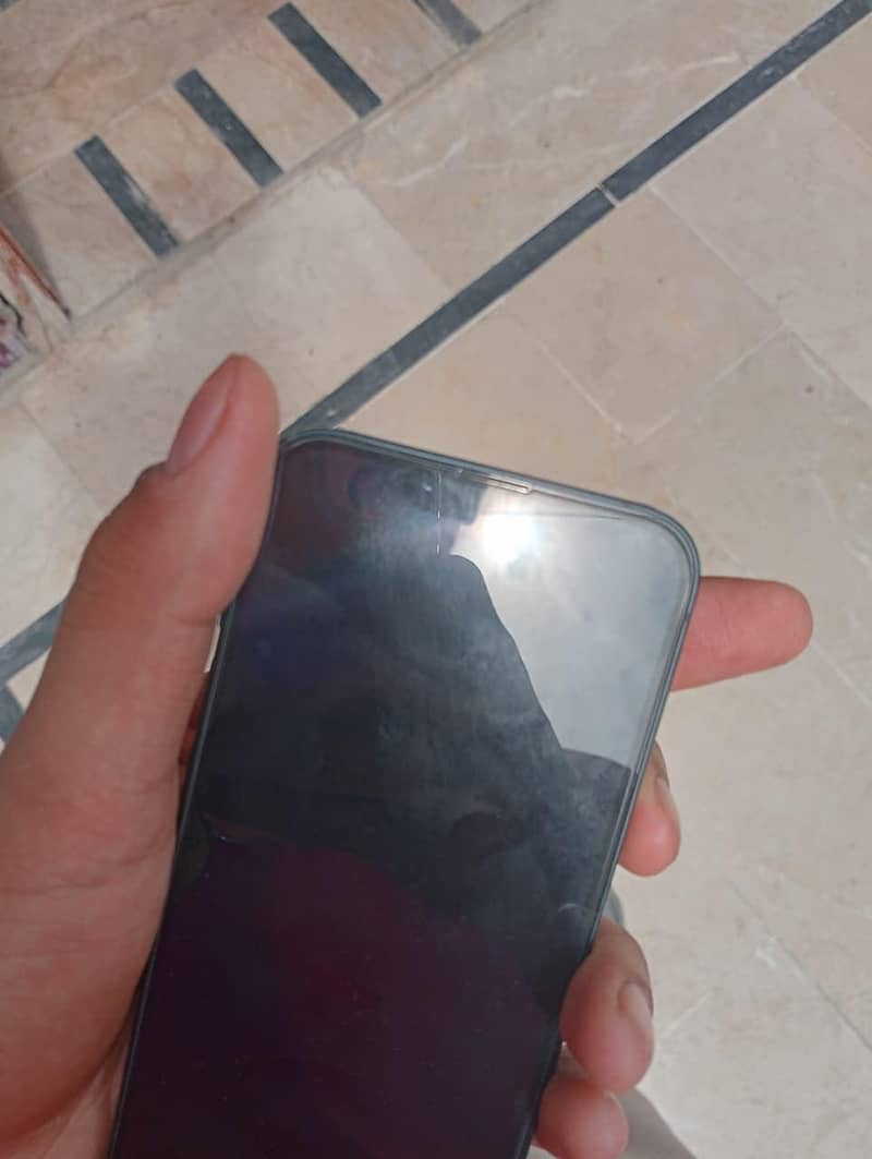 Apple iPhone 14 5