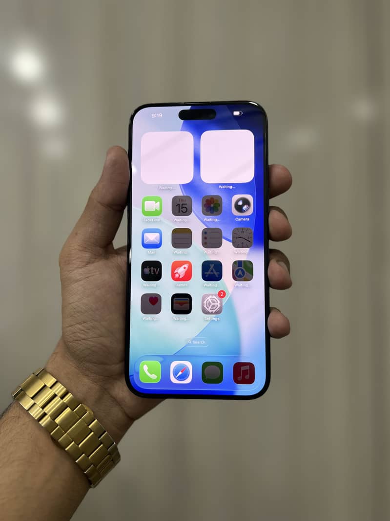Apple iPhone 15 Pro Max 1