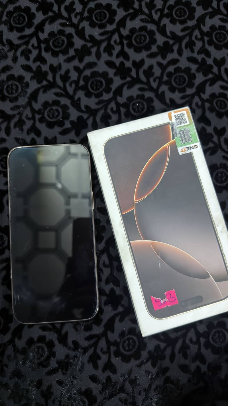 Apple iPhone 16 Pro Max 2