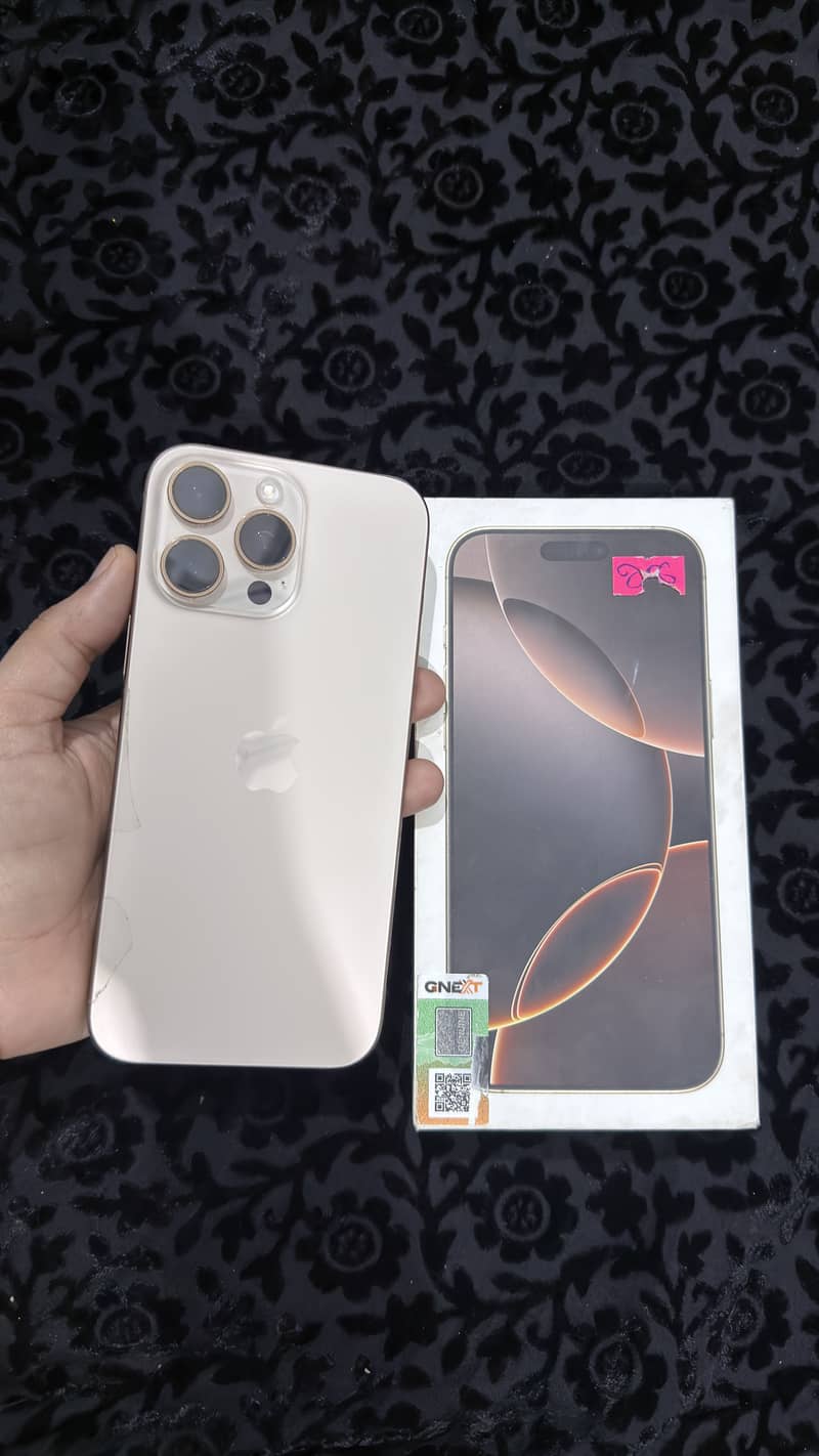 Apple iPhone 16 Pro Max 6
