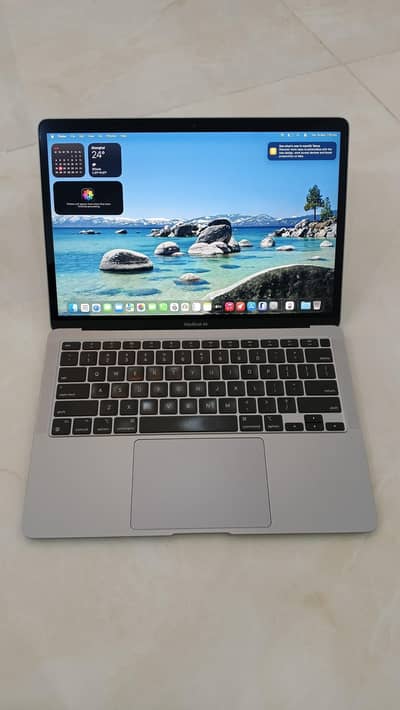 MacBook Air M1_13.3"inch | 8GB | 256GB SSD | Excellent condition