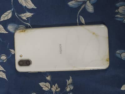 Sharp Aquos R2