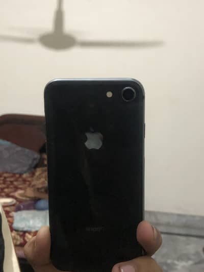 Apple iPhone 8