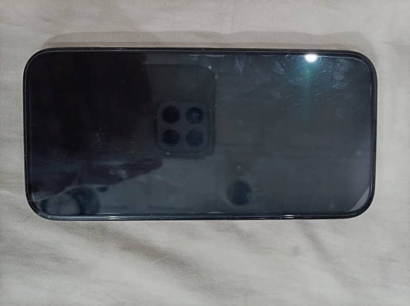 Apple iPhone 16 5