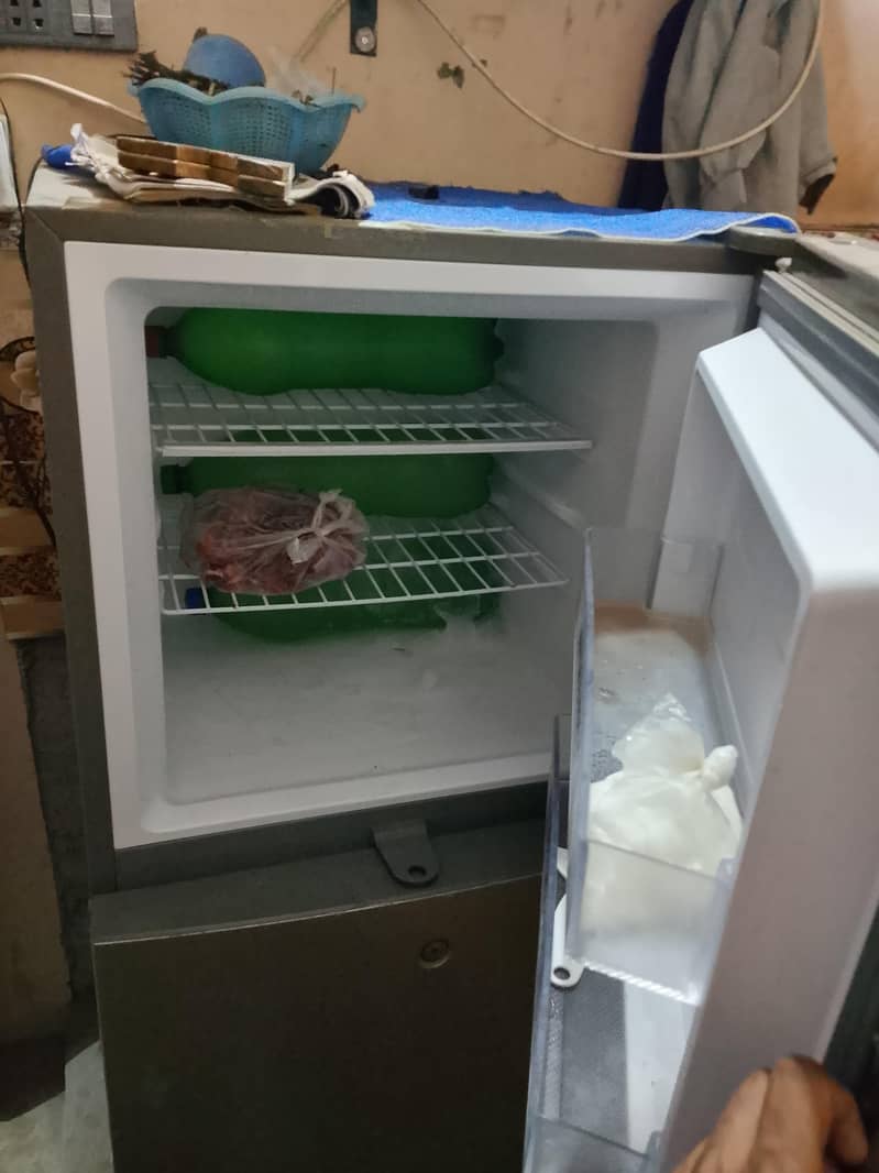 refrigerator 3