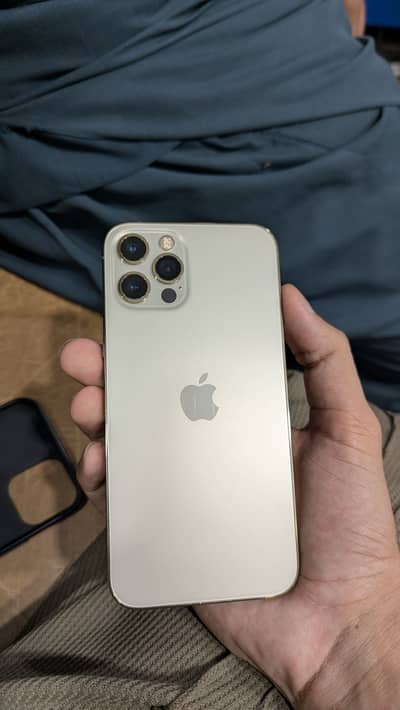 Apple iPhone 12 Pro jv 128gb golden color 10/10