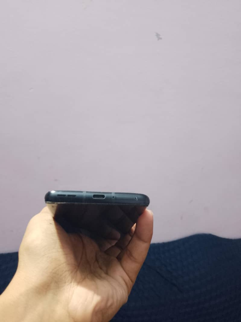 One Plus 8 Pro 4