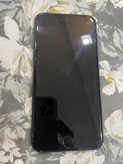 Apple iPhone SE