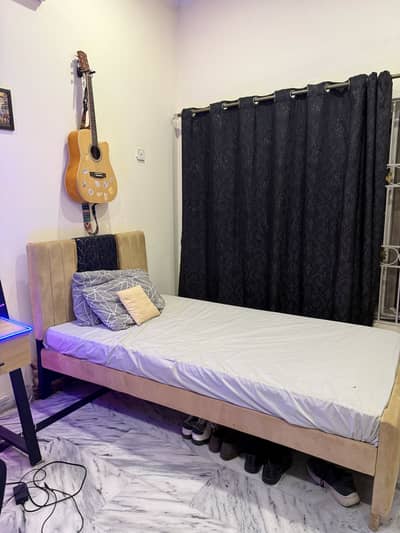Single Bed for sale  (almost new)