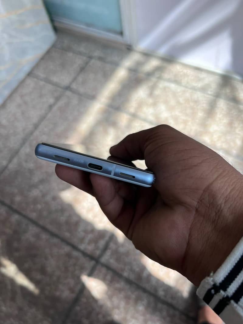 Google Pixel 7a 3
