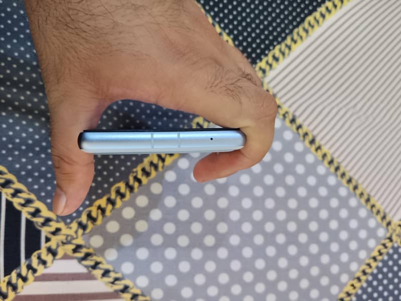 Google Pixel 7a 3