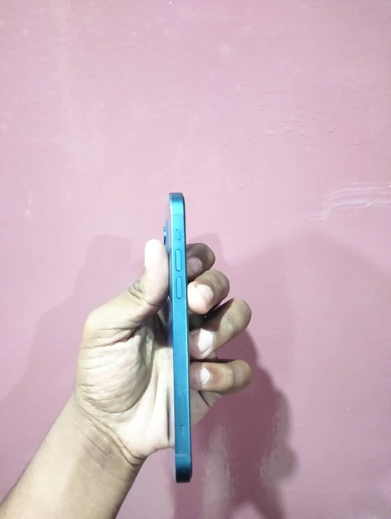 IPhone 12 3