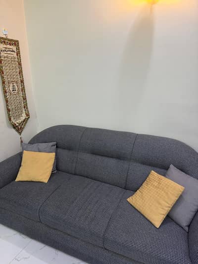 Elegant grey sofa set w