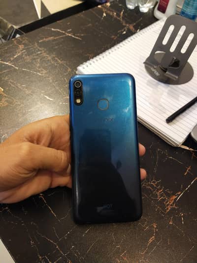 Infinix Hot 8 Lite