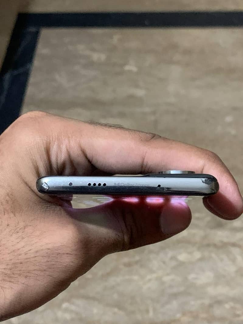 Tecno CAMON 40 Pro 4