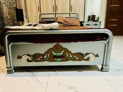 Chiniot wood bed