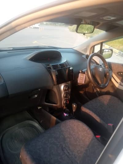 Toyota Vitz 2010