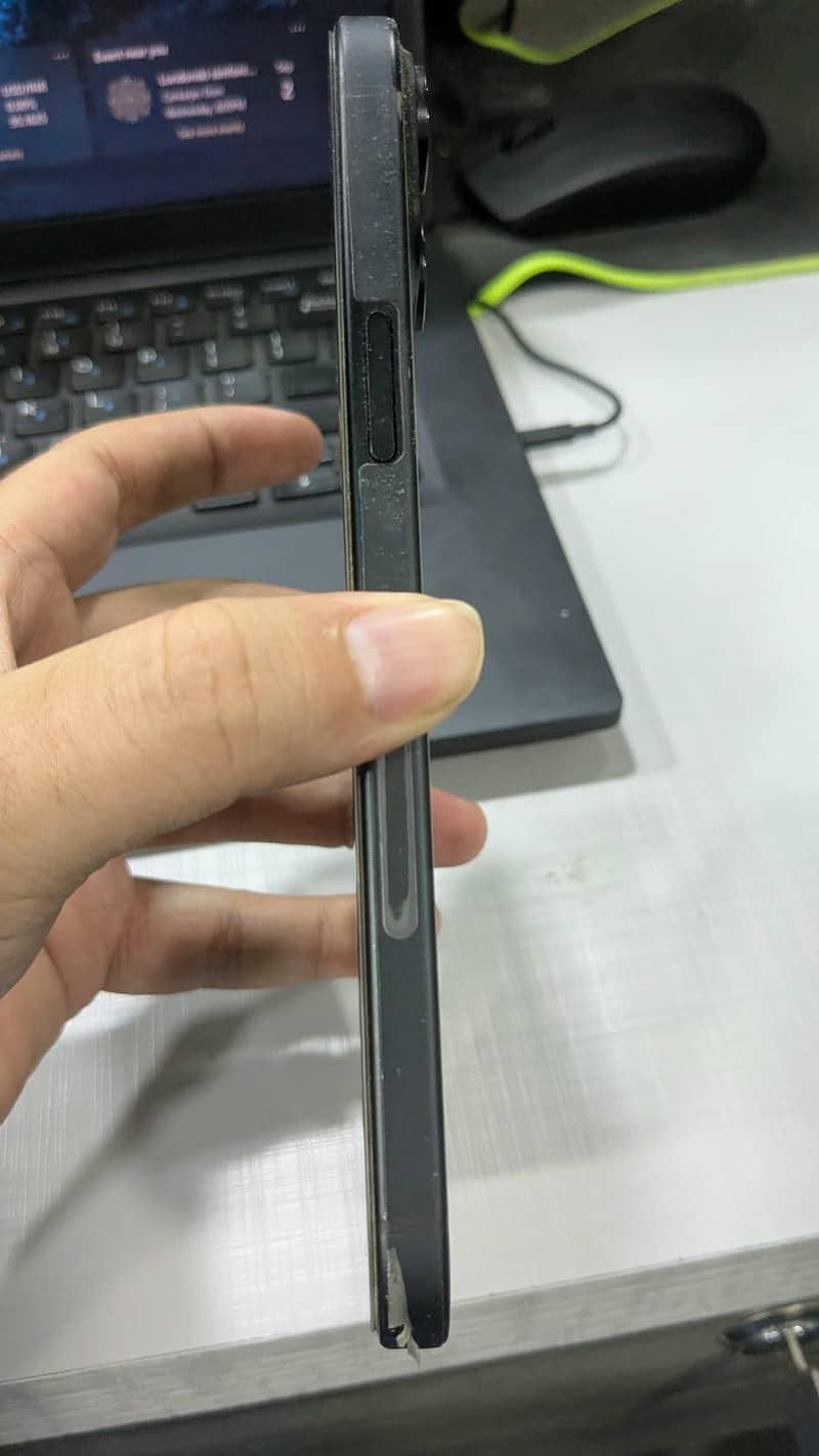 Apple iPhone 15 plus 1